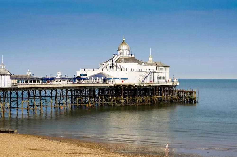 The Mansion Lions Hotel Eastbourne Exterior photo